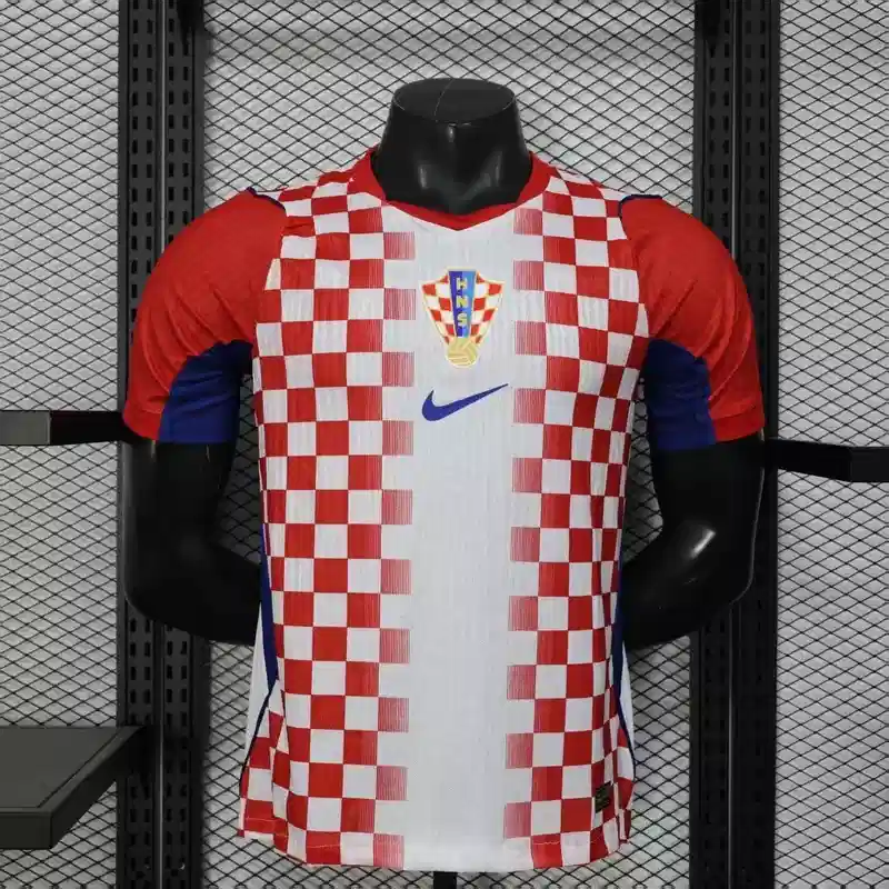 CROACIA 25-26 PRIMERA EQUIPACION