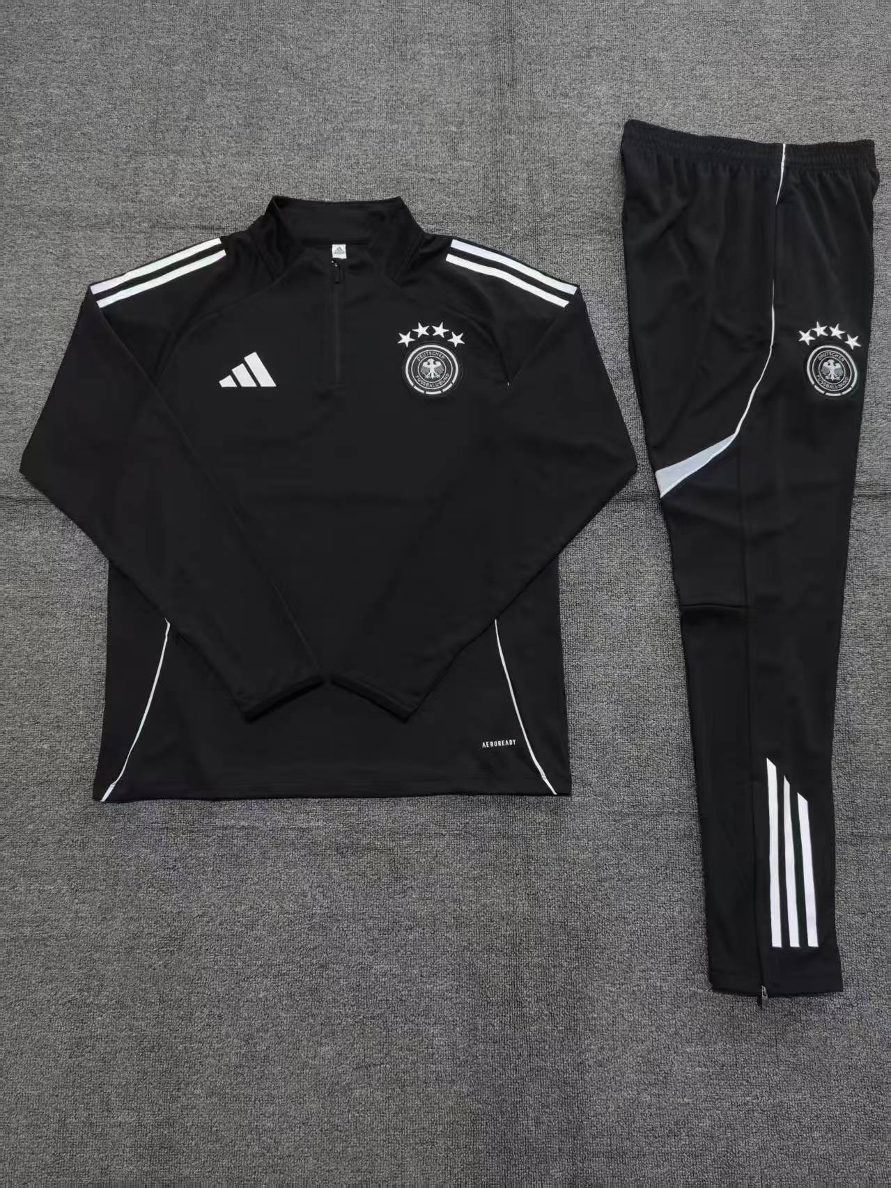 ALEMANIA NIÑOS 25-26 CHÁNDAL